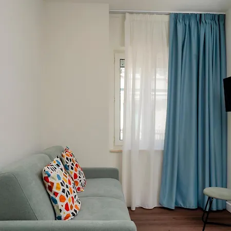 Blue Fuorlovado Apartment *