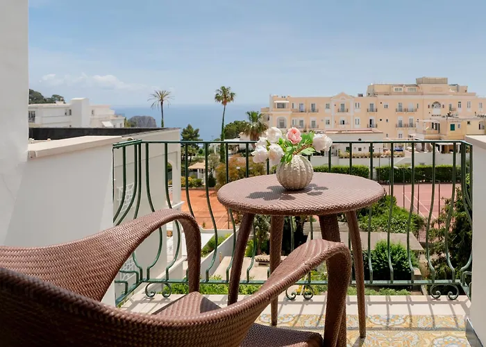 Blue Fuorlovado Daire Capri